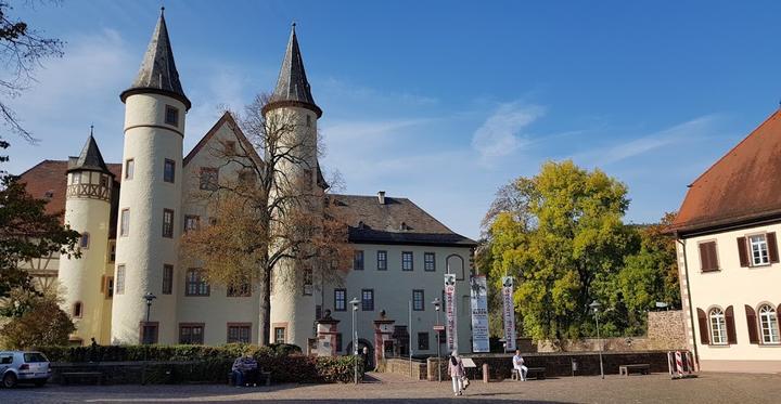 Schönbrunnen